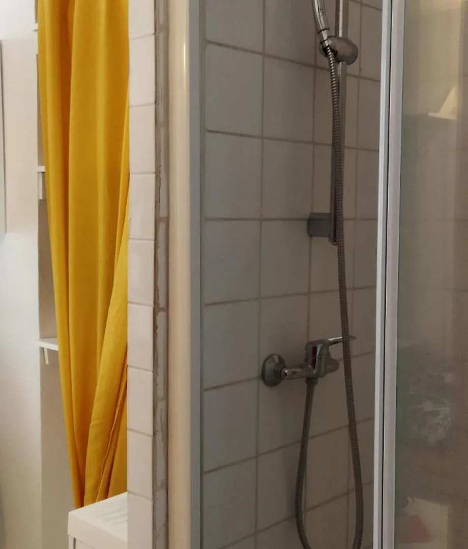 Apartment Petit Studio Renove Proche Place Republique 75011 Paris